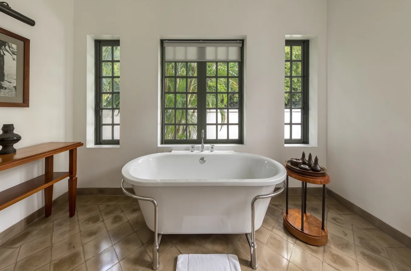 Shower & Tub Overflow Cleanup in Worcester, MA